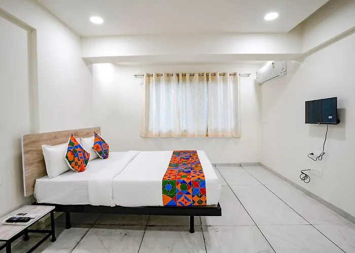 Hotel Bhakti Inn