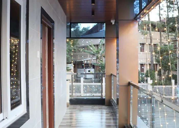 Silver Mist Residency