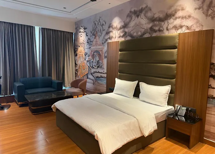 City Center Suites