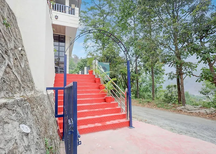 Spot On The Patharkot Cafe & Cottage