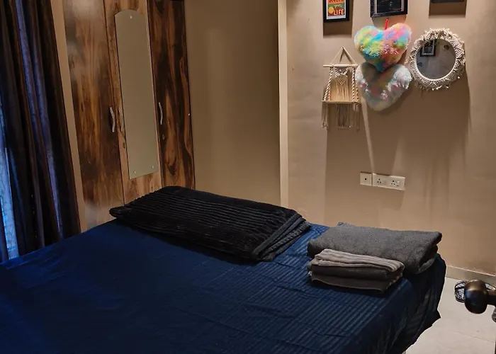 Staycation Couple Friendly House