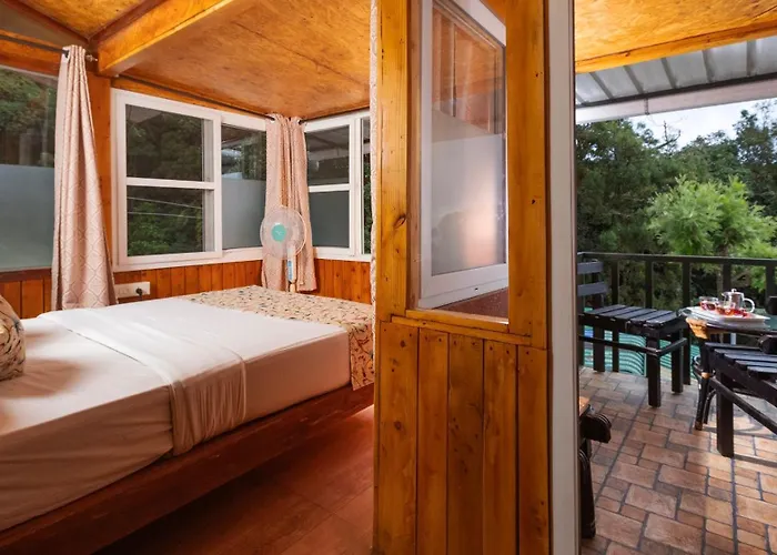 De Rock Jungle Living Resort