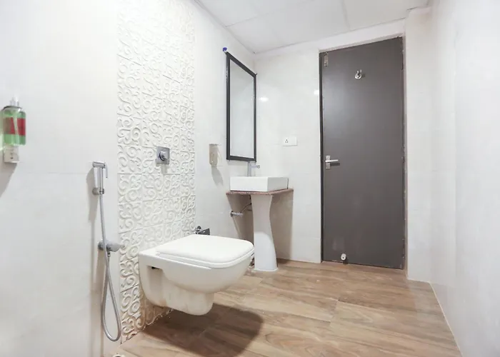Townhouse Suncitel Near Kolkata Airport
