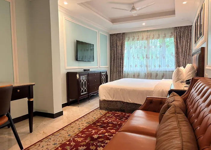 Mayfair Lake Resort
