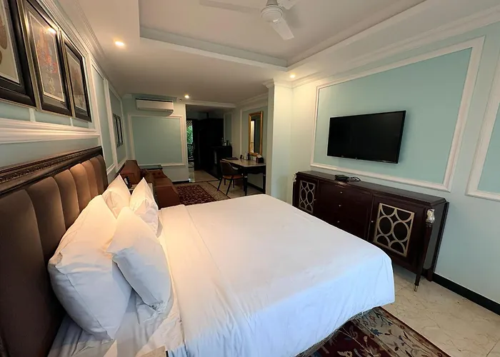 Mayfair Lake Resort