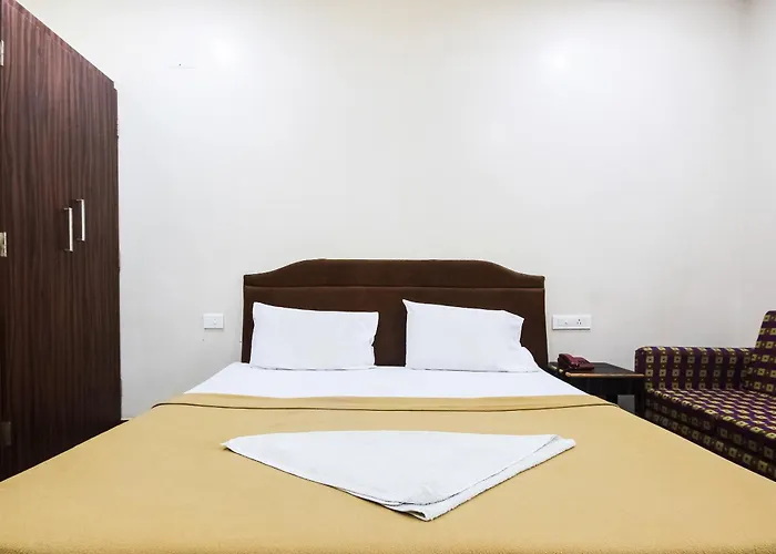 Hotel O Lk Residency