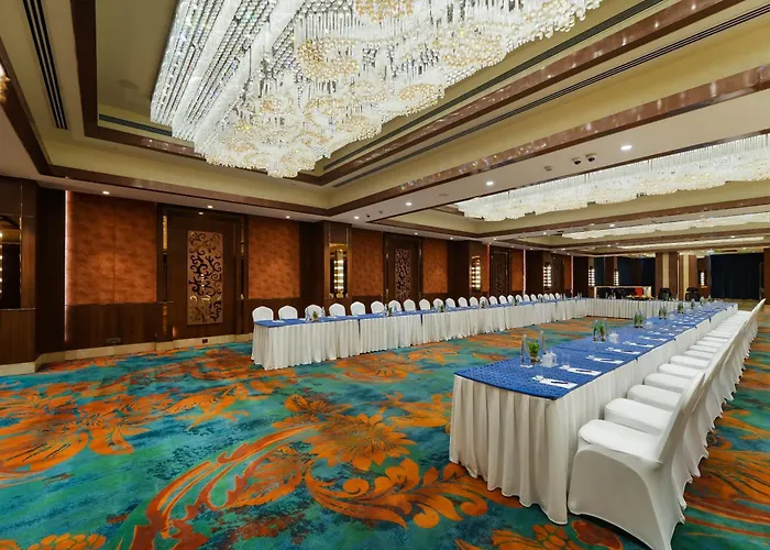 Radisson Blu Towers Kaushambi Delhi Ncr