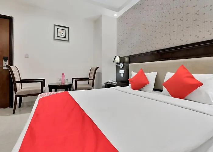 Super Hotel O Rudra Grand
