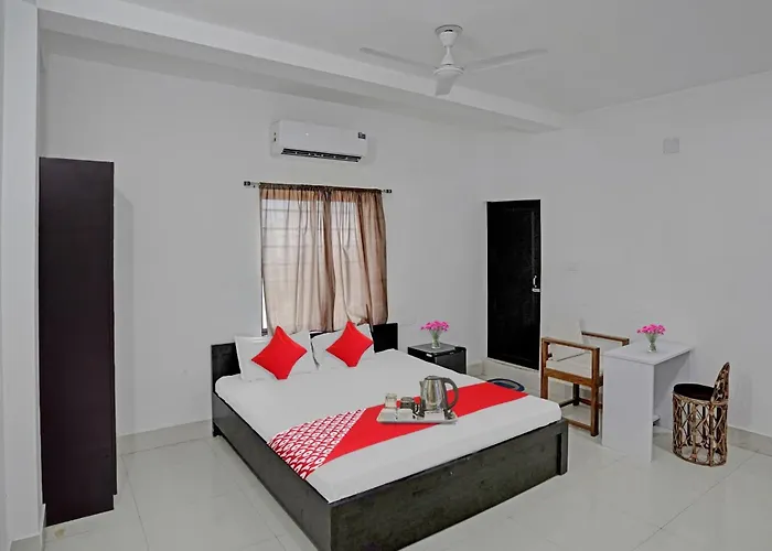 Hotel O Rabi Niwas