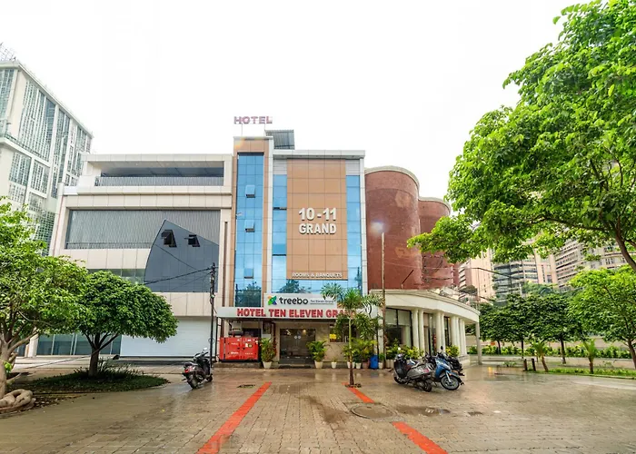 Fabhotel Ten Eleven Grand