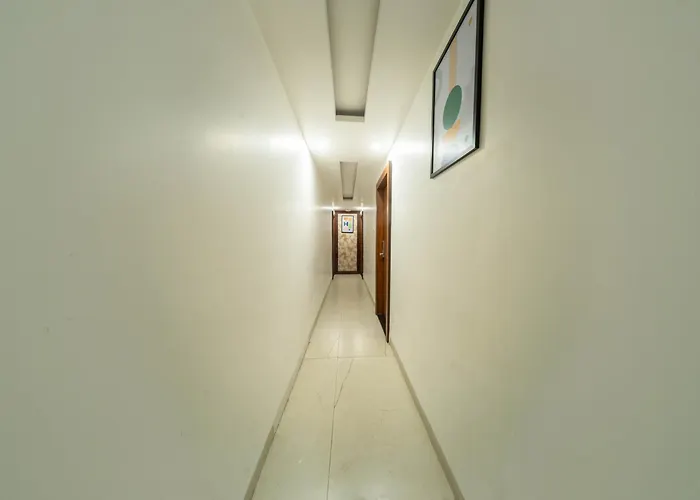 Fabhotel Ten Eleven Grand