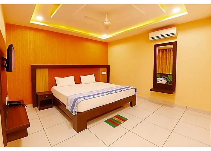 Goroomgo Swastik Guest House Varanasi