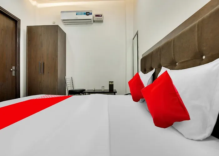 Hotel O King Star Residency