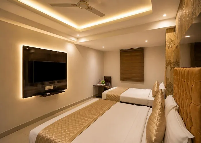Hotel Iconic At Delhi Igi International Airport