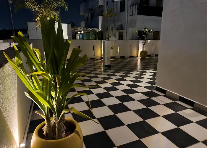 Le Poshe Suite By Tie Hotels & Resorts