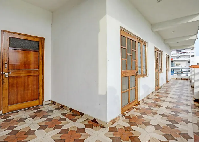 Hotel O Luxury Guest House
