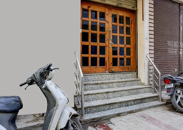 Spot On Sai P Guest House