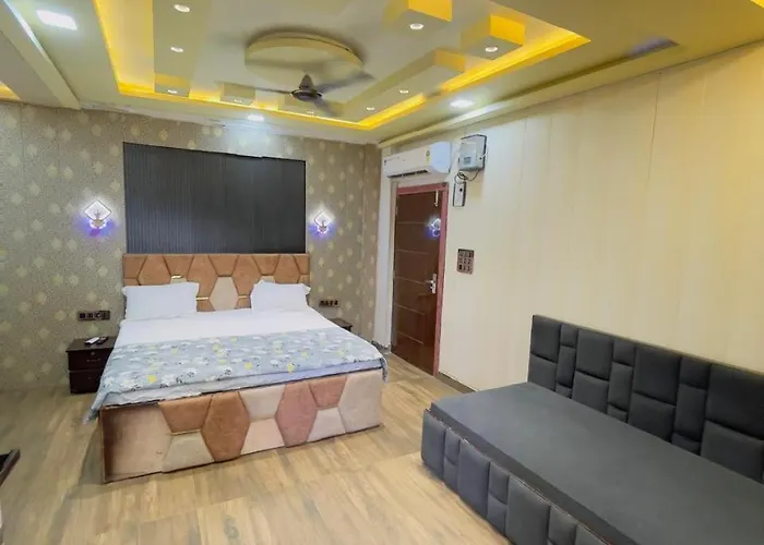 Radhika Home Stay