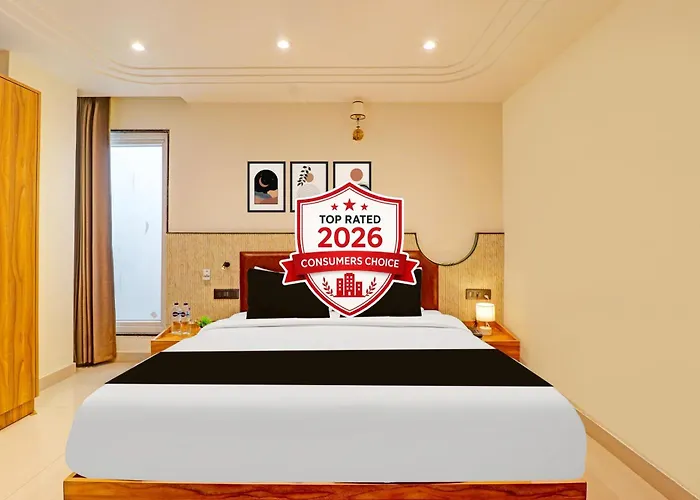 Super Townhouse Patel Nagar Near Saharanpur Chowk Dehradun Formerly Calista Square