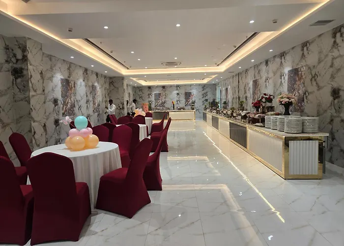 Hotel Regal Club And Resort
