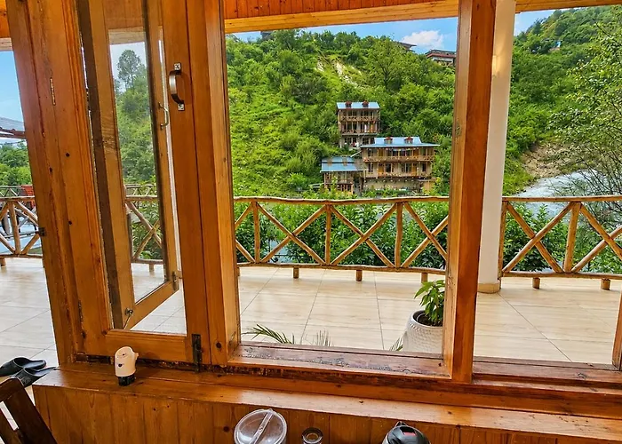 The Riverside Boutique Inn - Tirthan Valley
