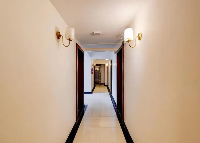 Hotel O Panchsheel Crown Ac Suites And Luxury Rooms
