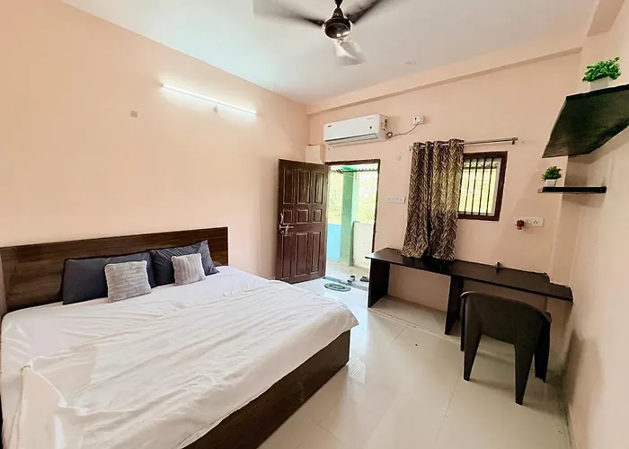 Hotel 5 Star Yatri Vishram Dormitory And Rooms