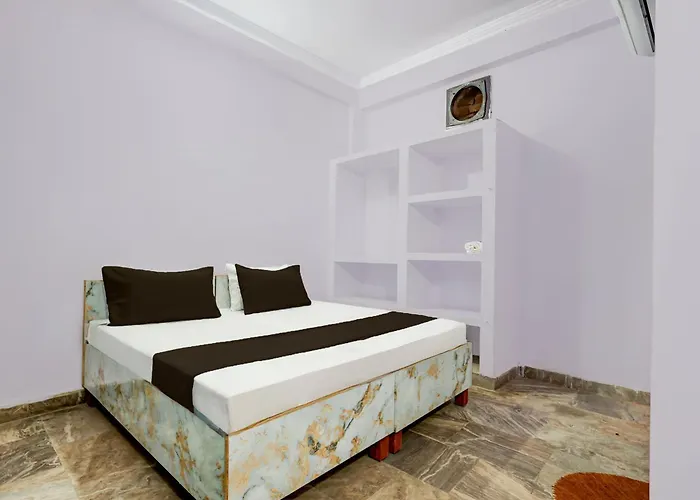 Spot On Alpha Guest House