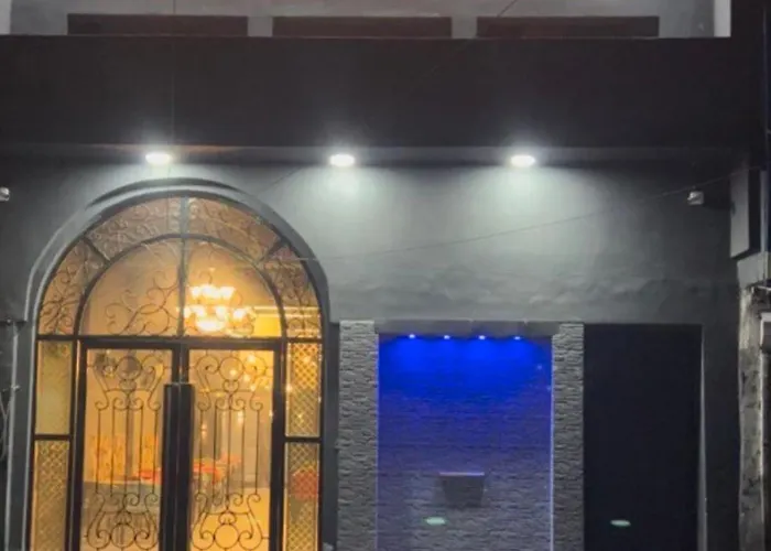 Nawabz Hotel