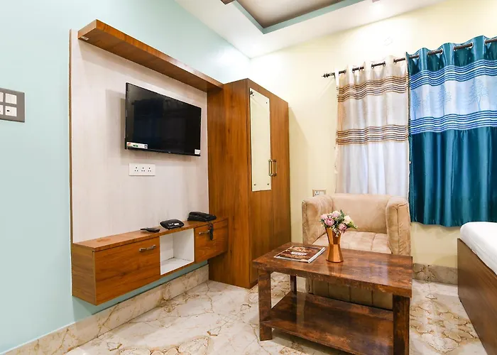 Fabhotel Leechi Lodging & Fooding - Nr Aiims