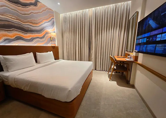 Krishna Palace Hotel , Ulhasnagar