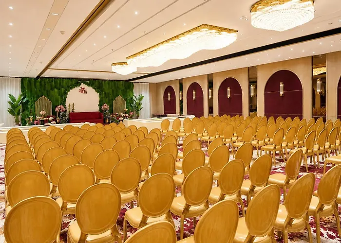 Luxuria Inn By Chandan