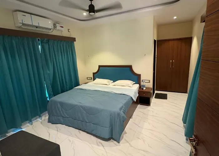 Seven Seas Beach Resort