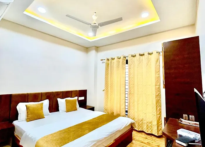Shree Gurukripa Inn