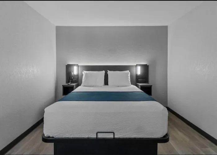 Chandigarh Hotel
