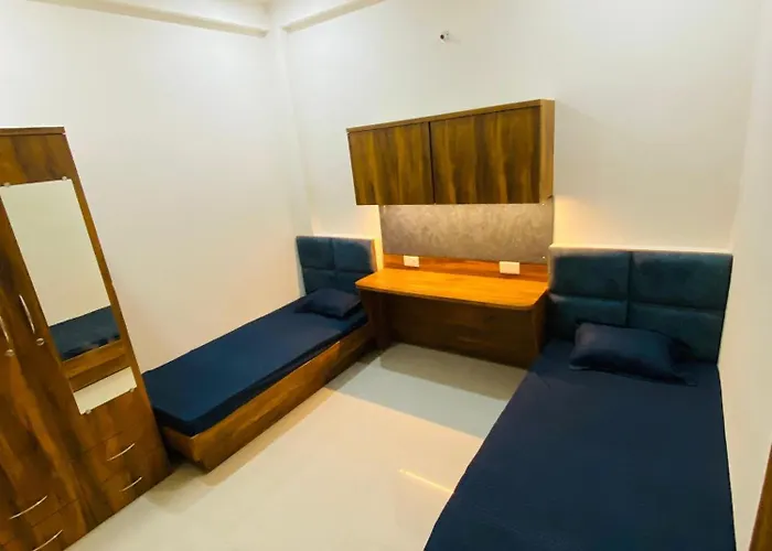 Shree Ji Girls Hostel