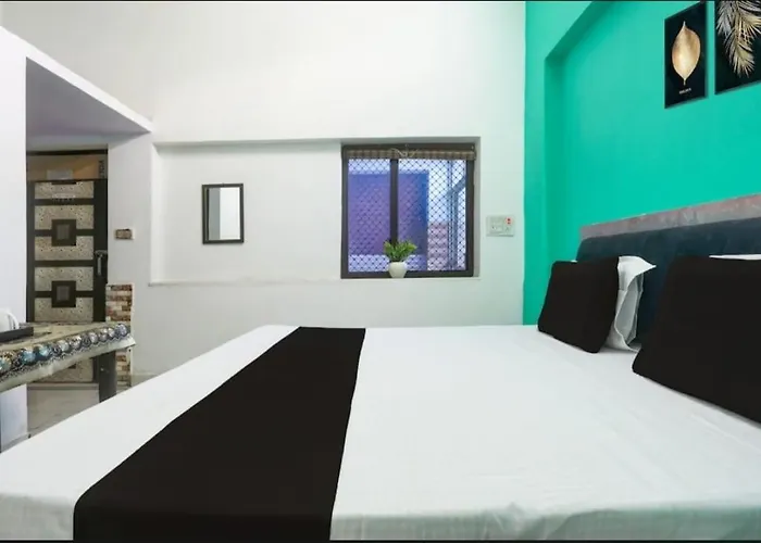 Samrat Hotel