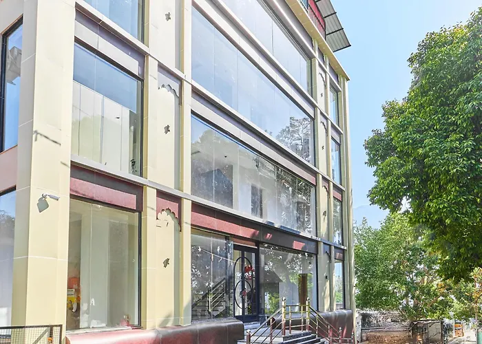 Hotel Saathviik99