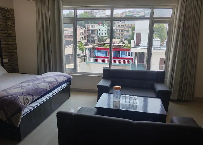 Hotel Gaurav Palace