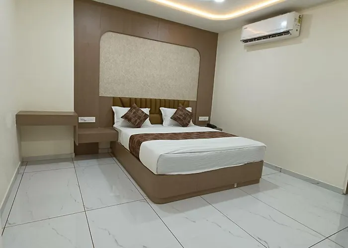 Hotel Radhe Raas