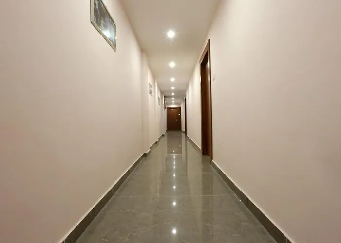 Hotel Katra Grand
