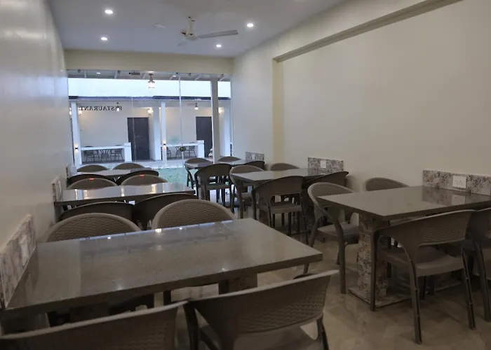 Hotel Krishiv- Sanand