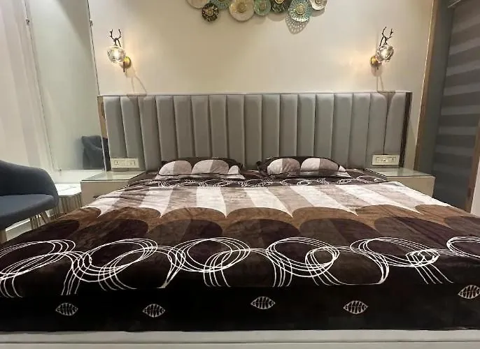 Parulin Guest House