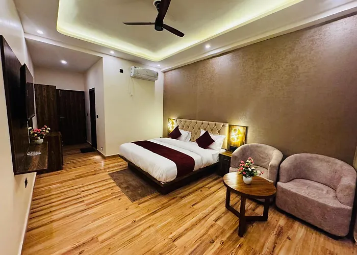 Hotel Casa Del Sol Near'Bhimtal Lake