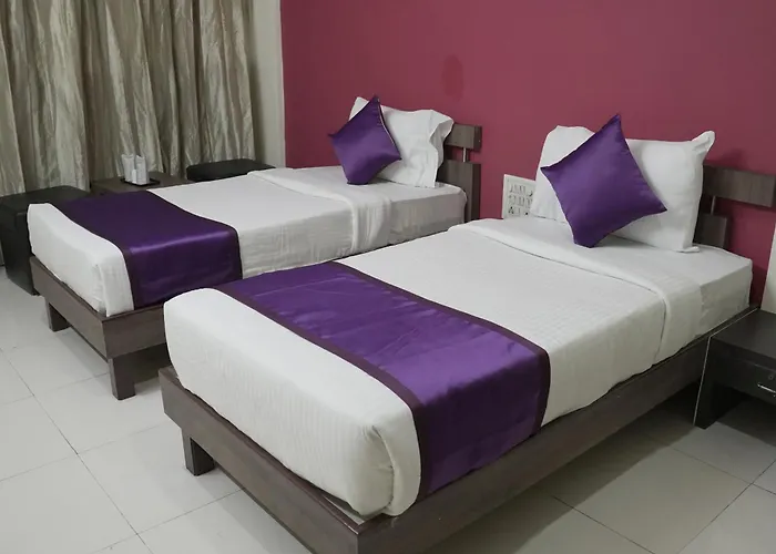 Hotel Highway Inn