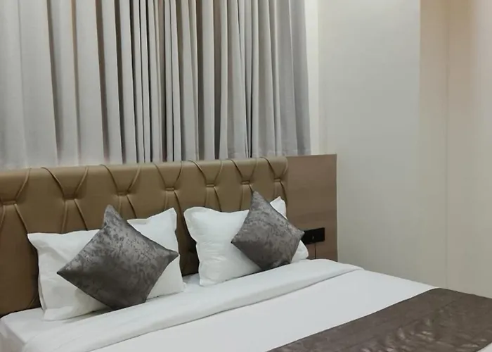 Hotel Lake City