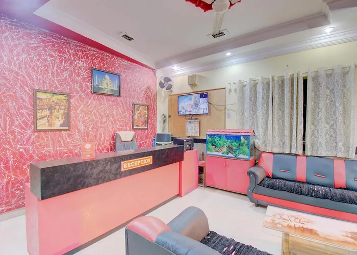 6 Cr Hotel Lucky Star Central Bus Stop