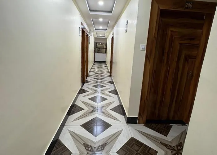Pari Shree Hotel And Banquet