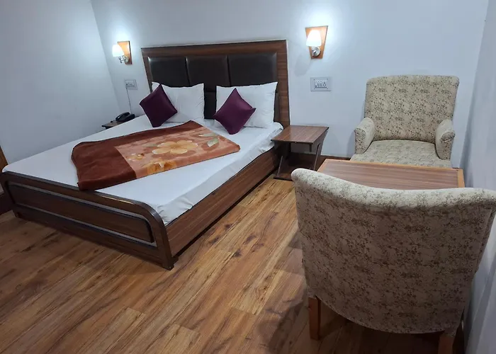 Hotel Moon In