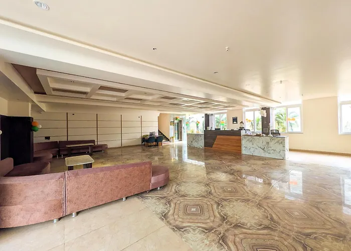 Hotel Aashiyana